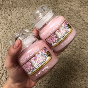Yankee Candles in SnowFlake Cookie